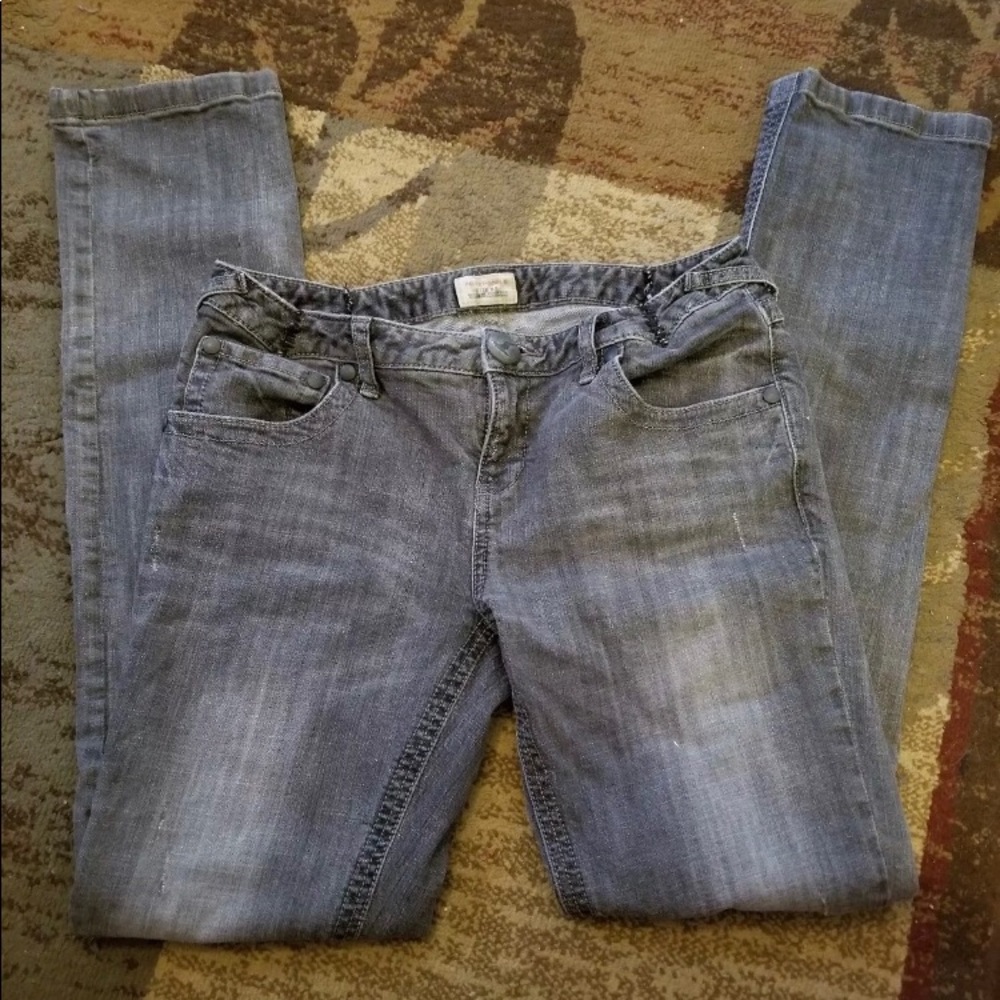 Free people charcoal gray jeans size 30